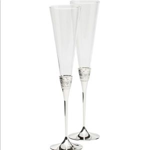 Vera Wang Wedgewood With Love Toasting Flutes